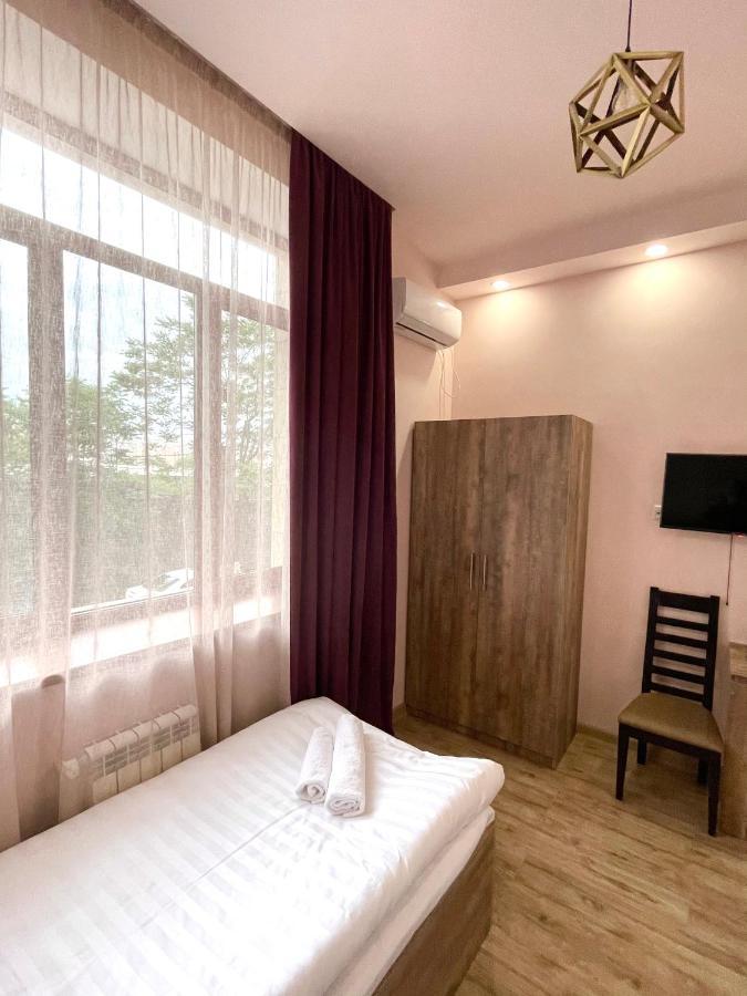 Glendale Boutique Hotel Jerevan Buitenkant foto