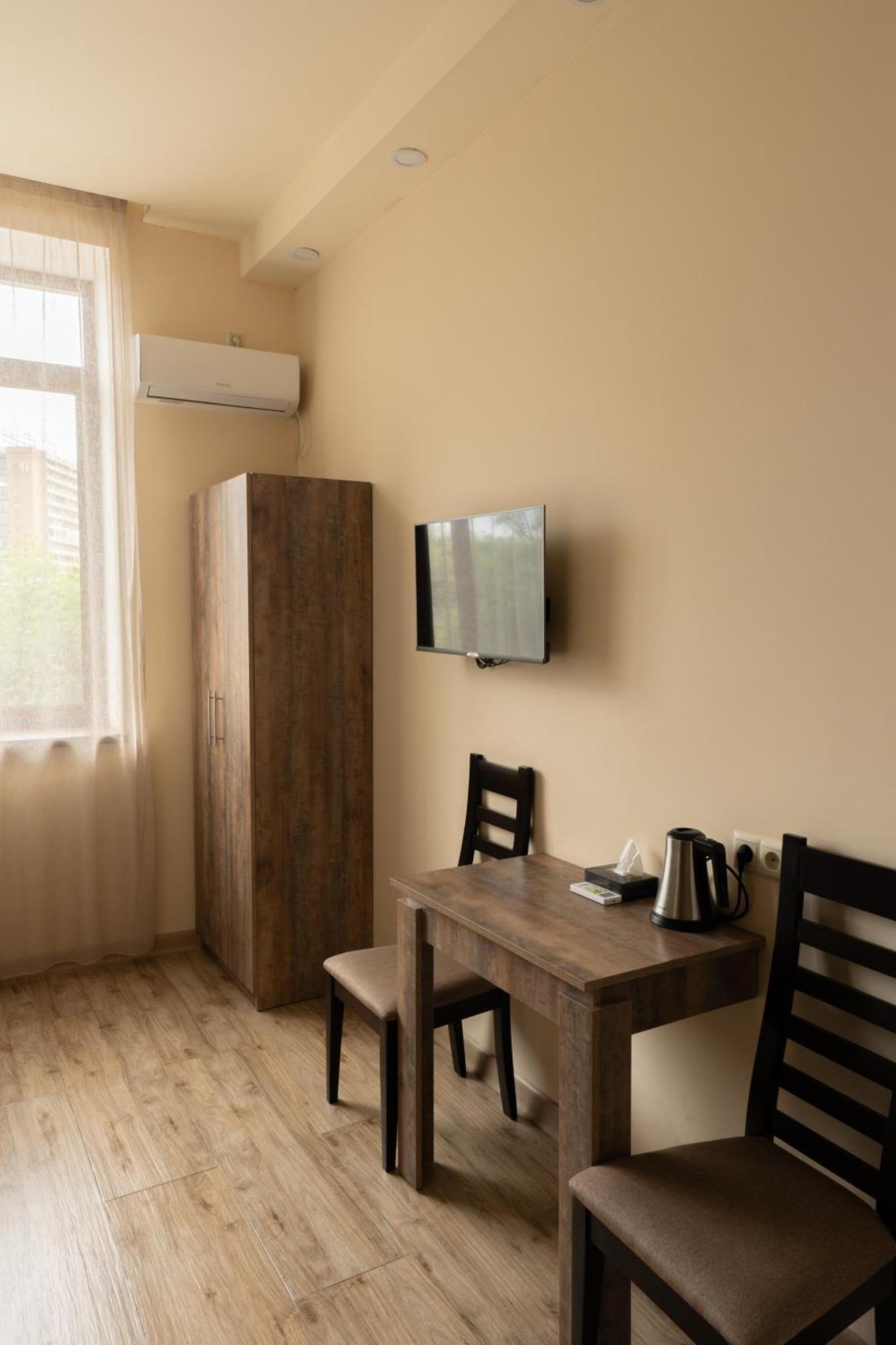 Glendale Boutique Hotel Jerevan Buitenkant foto
